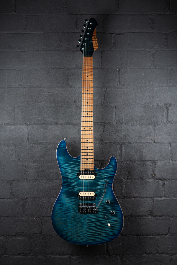 Geist_Cobalt_Wall_Front.jpg