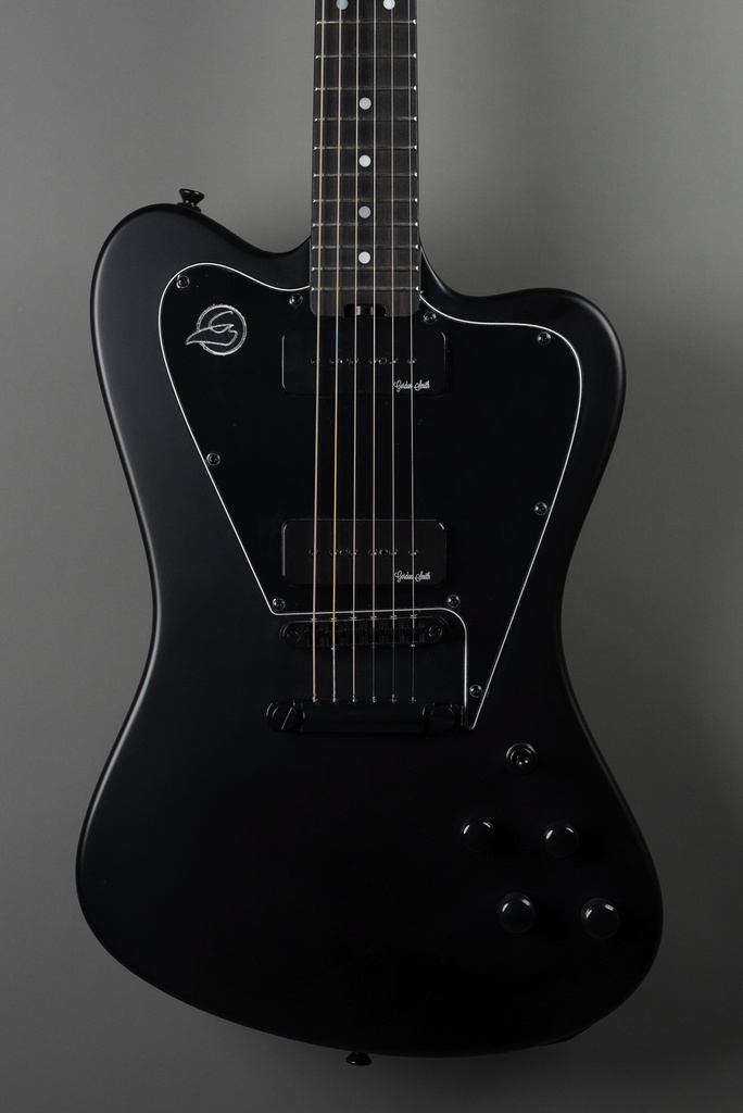 Griffin-jet-black-body-grey-background.jpg