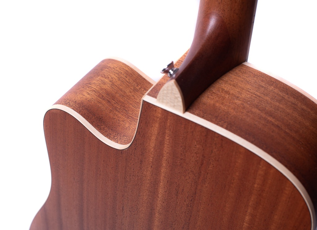 neo-colton-cutaway-shoulders.jpg