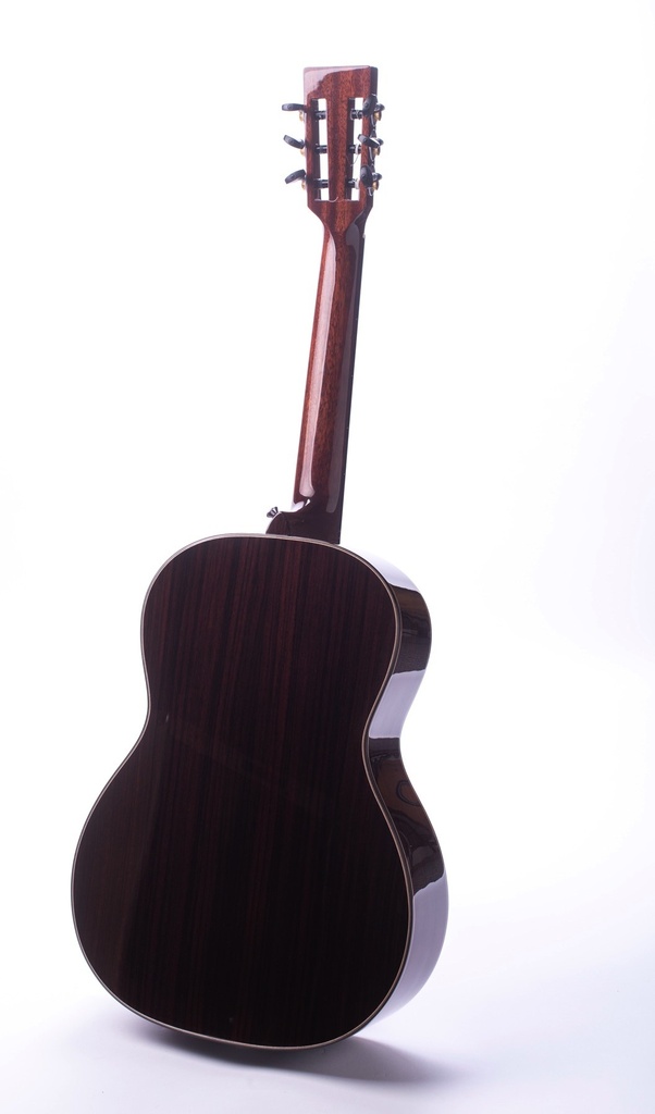 Artist-Rosewood-York-Fullbody-back.jpg
