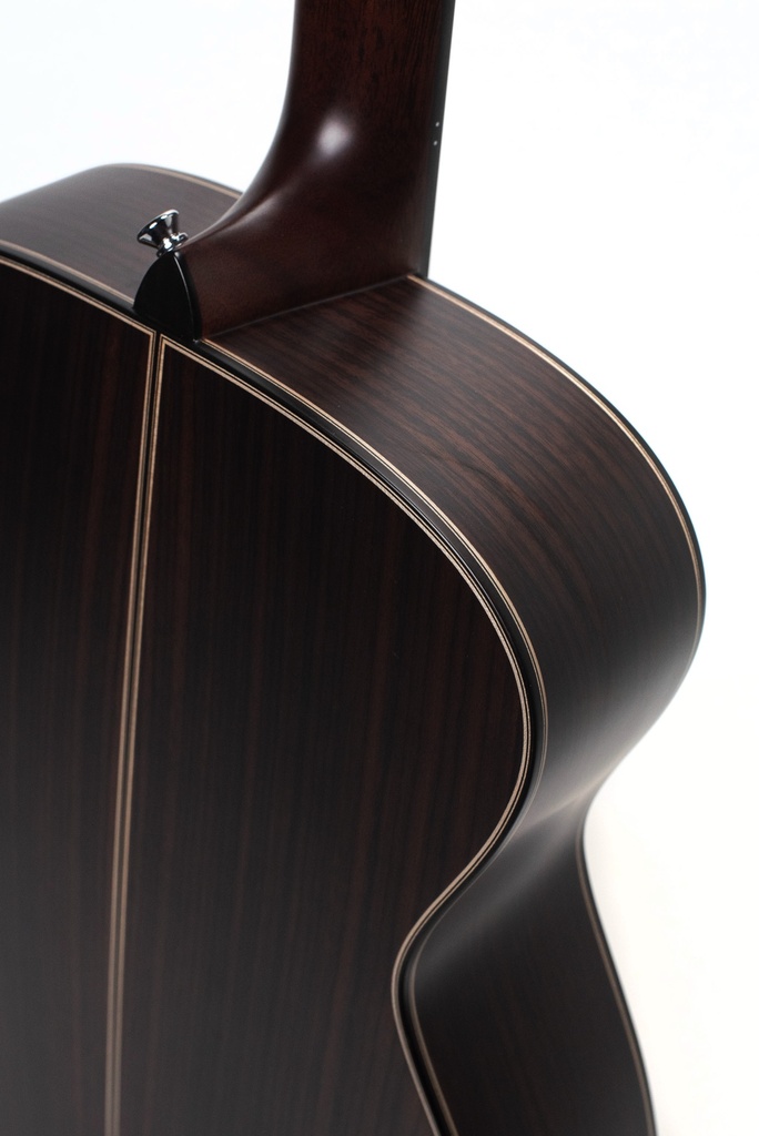 632-series-Bowman-shoulders-back.jpg